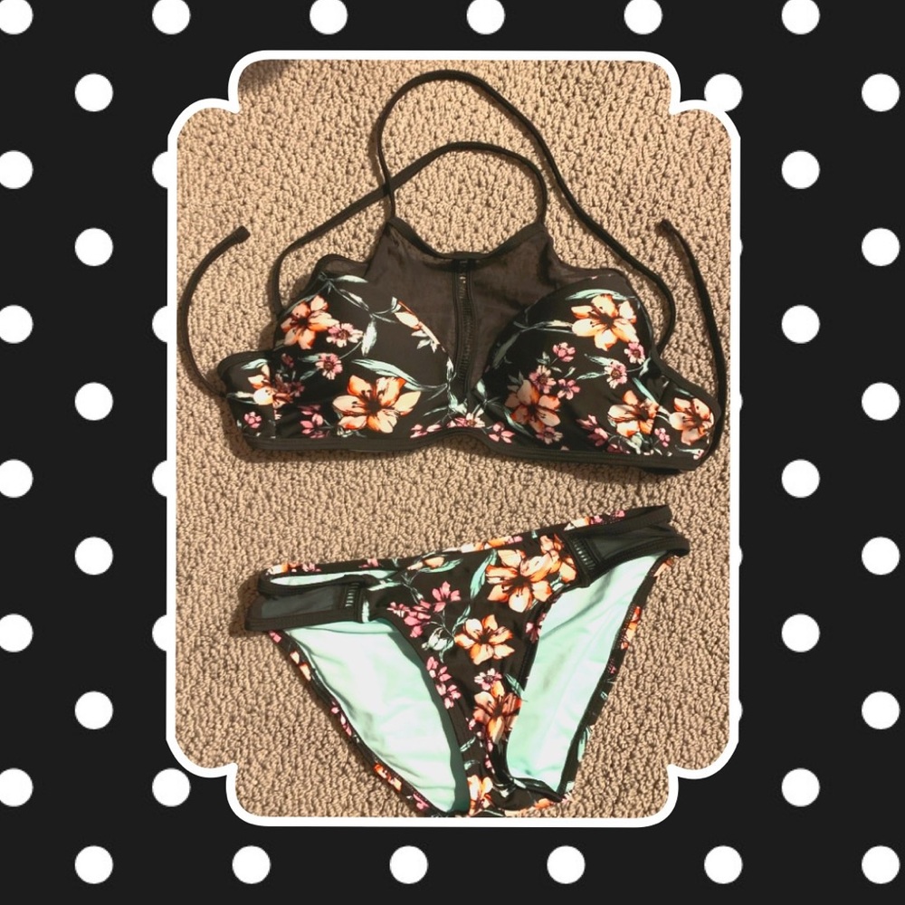 👙 Super cute two piece bikini 👙